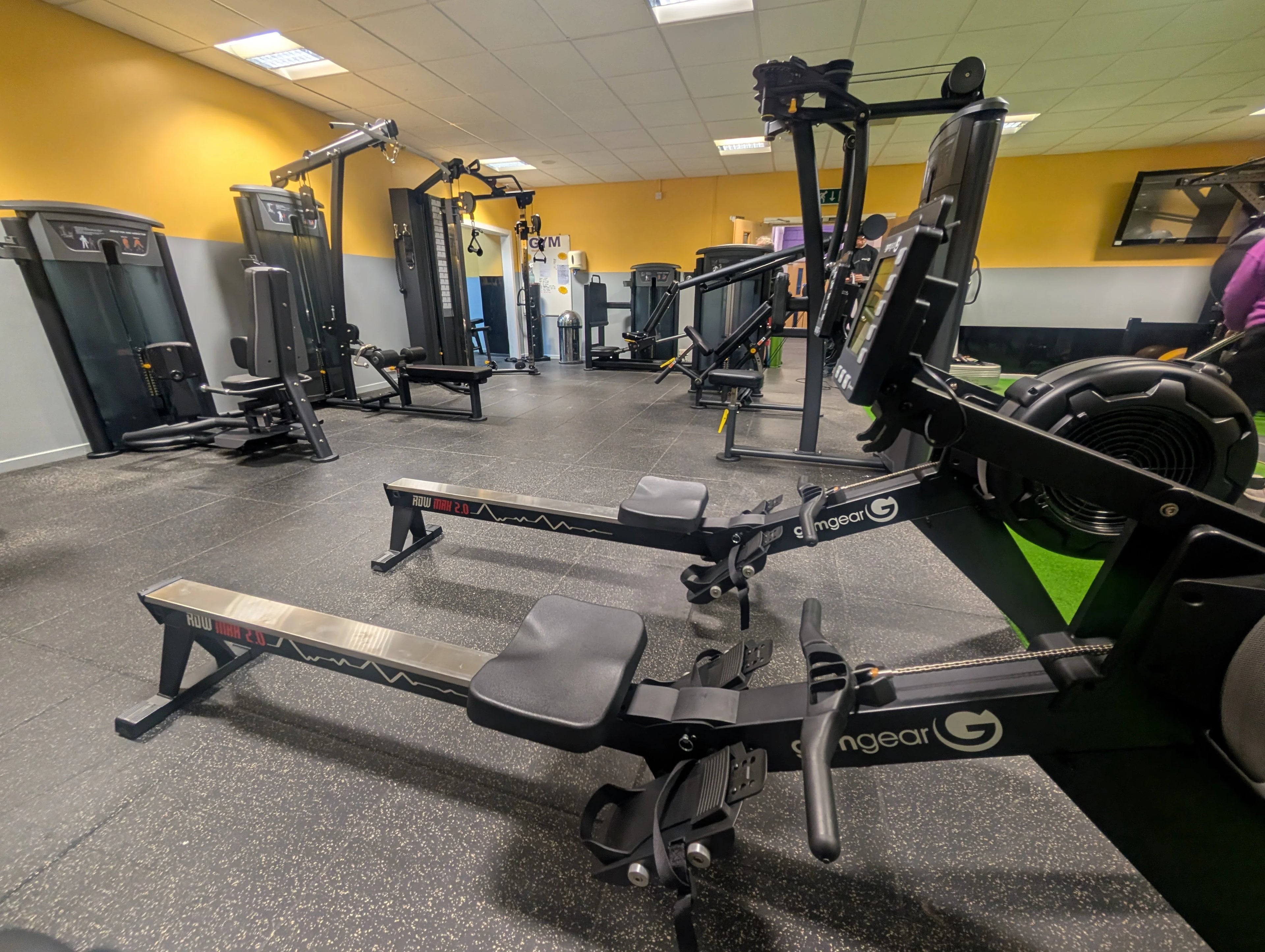 Why increasing equipment density reduces long-term gym capacity - Gym Gear