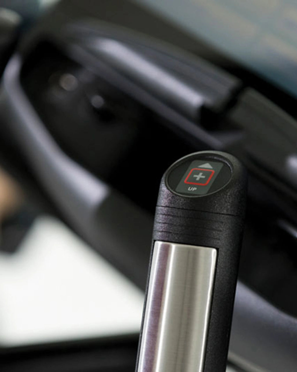 X98e Entertainment Cross Trainer